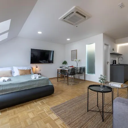Kip Old Town Modern With Free Parking & Ac Prague