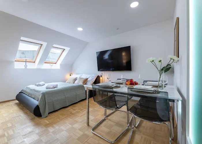 Daire Kip Old Town Modern With Free Parking & Ac